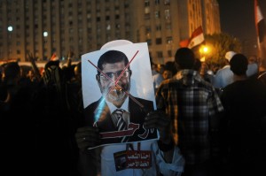 La protesta di piazza Tahrir è stata la miccia che ha portato alla destituzione di Morsi: ma chi controlla la transizione è l'esercito (Afp)