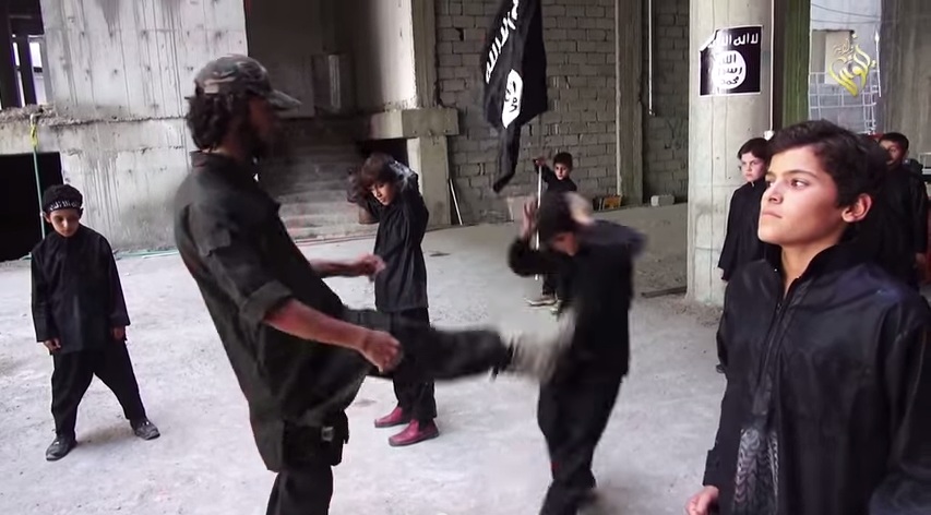 Nel campo di addestramento dell'Isis (You Tube)